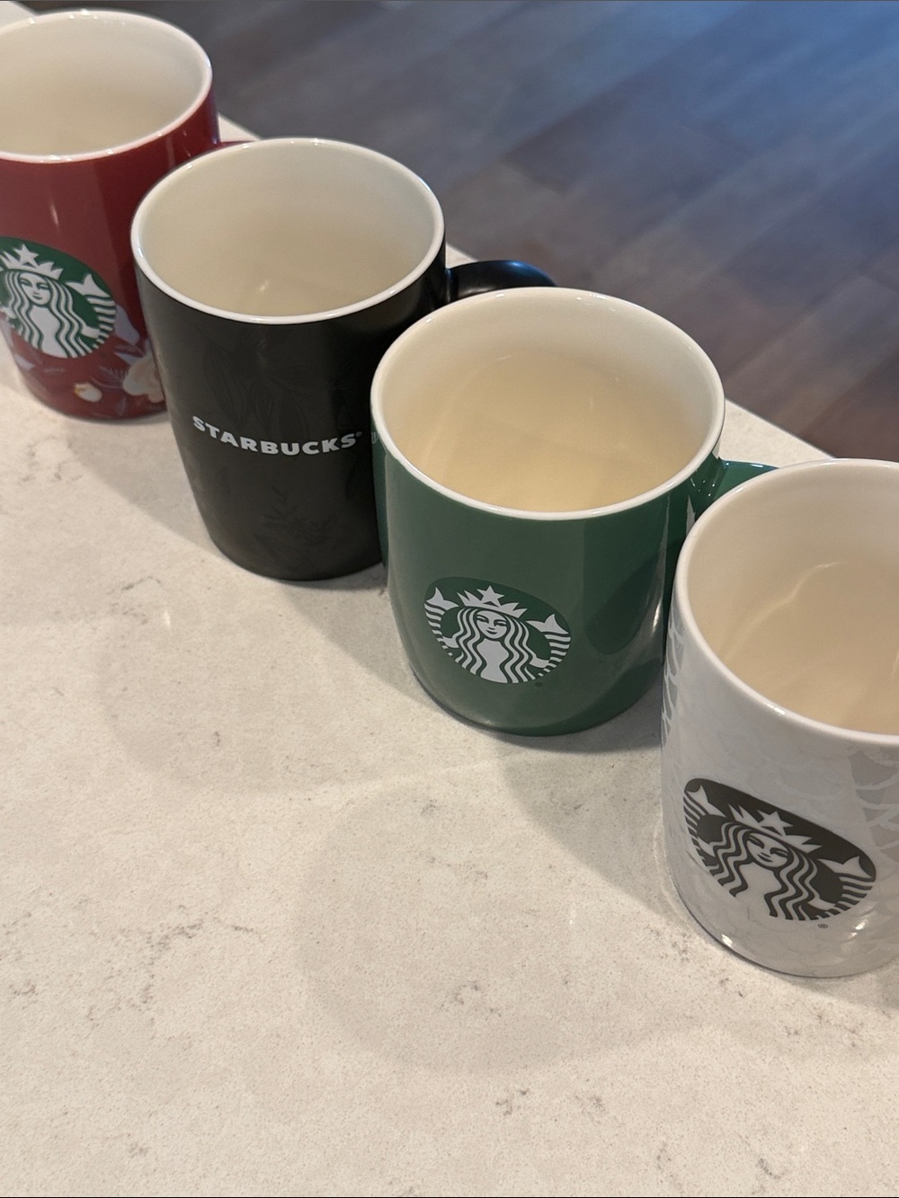 Starbucks Mugs Set in Green, Black, Pink, White